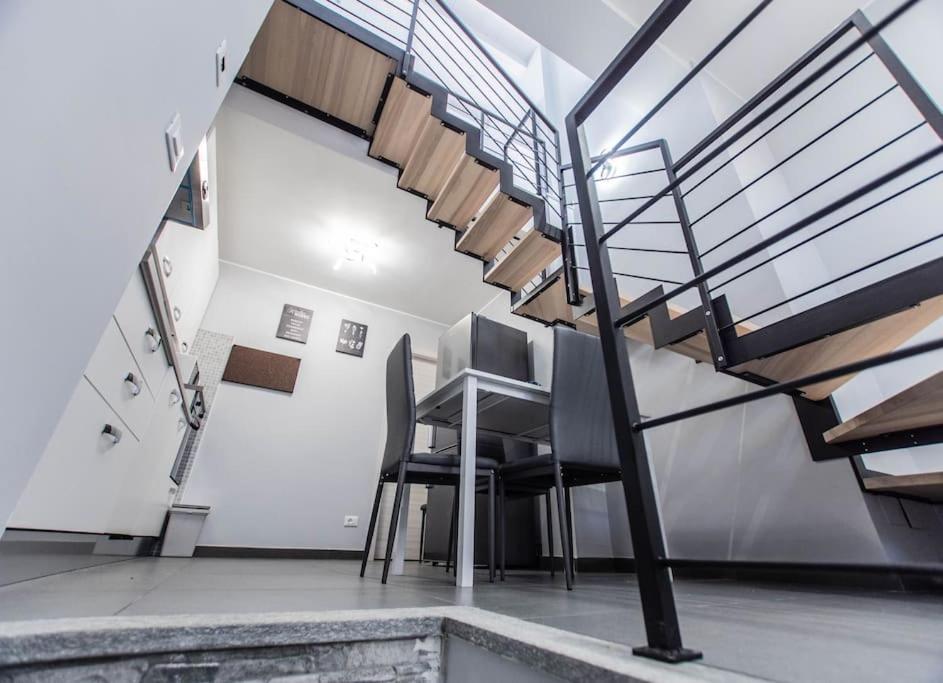 Apartmán Modern Loft Center Of Turin + Jacuzzi 30M Metro Collegno Exteriér fotografie