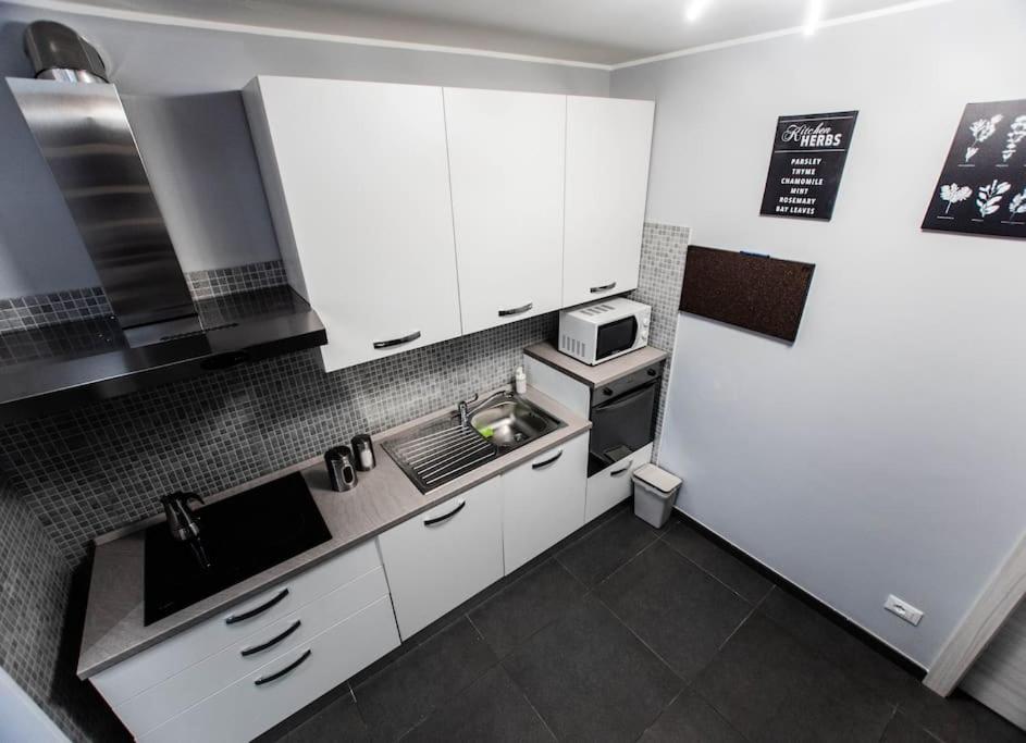Apartmán Modern Loft Center Of Turin + Jacuzzi 30M Metro Collegno Exteriér fotografie