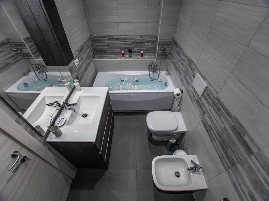 Apartmán Modern Loft Center Of Turin + Jacuzzi 30M Metro Collegno Exteriér fotografie