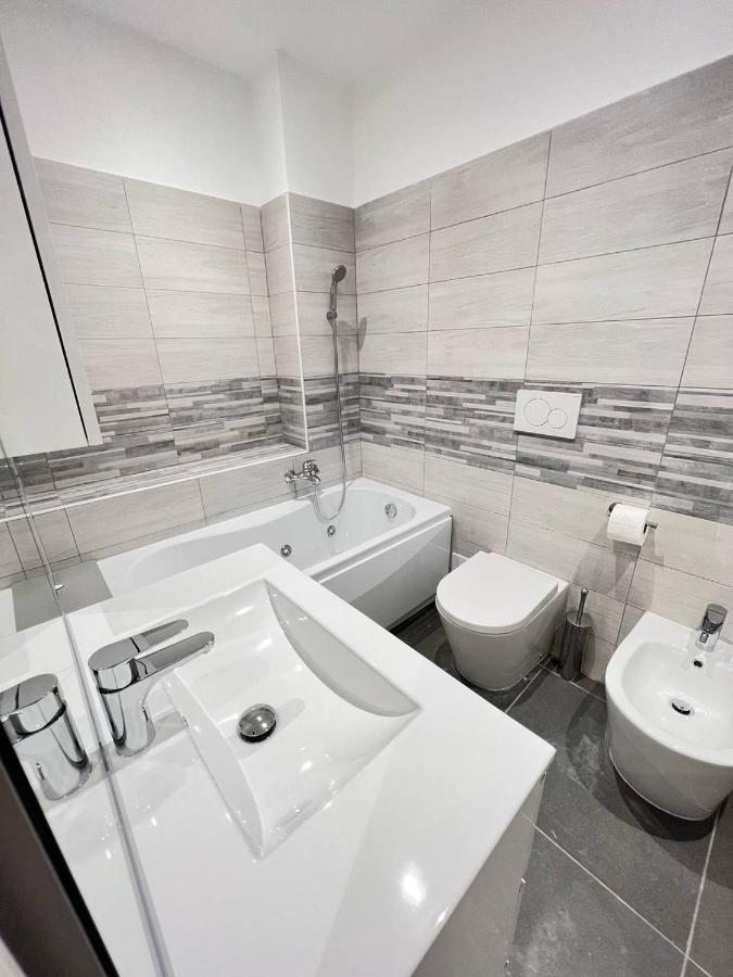 Apartmán Modern Loft Center Of Turin + Jacuzzi 30M Metro Collegno Exteriér fotografie